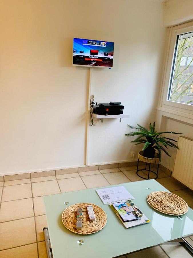 Entree Autonome 24H Sur 24H Chalon Centre Ville Chalon-sur-Saône Exterior foto